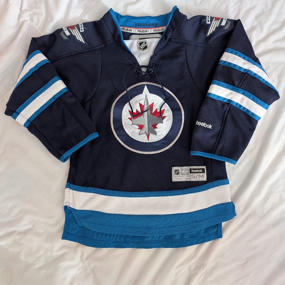 Winnipeg Jets jersey youth small